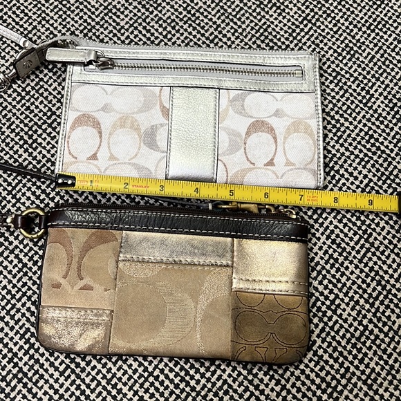 Coach women wristlet set2
